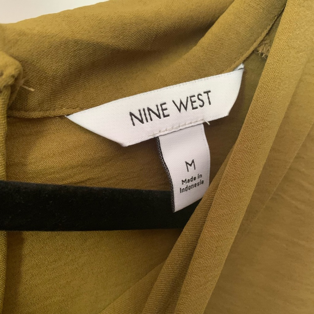 NWOT- Nine West women’s jumpsuit size M - Picture 4 of 7
